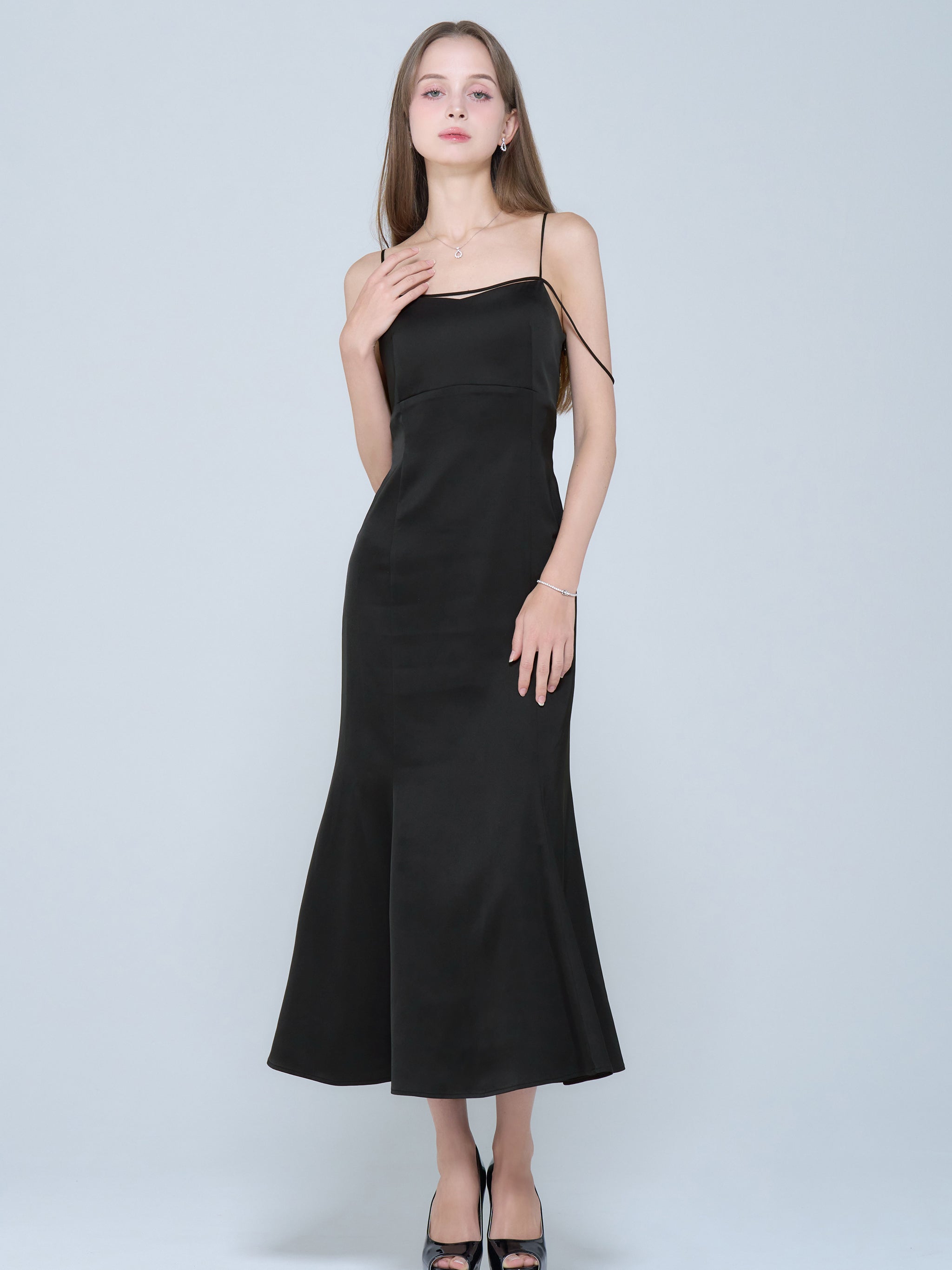 ミストレアス　Bicolor Strap Camisole Dress Bicolor Strap Camisole Dress - MISTREASS