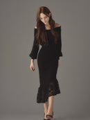 Off-shoulder lady knit one-piece
