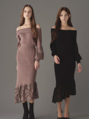 Off-shoulder lady knit one-piece