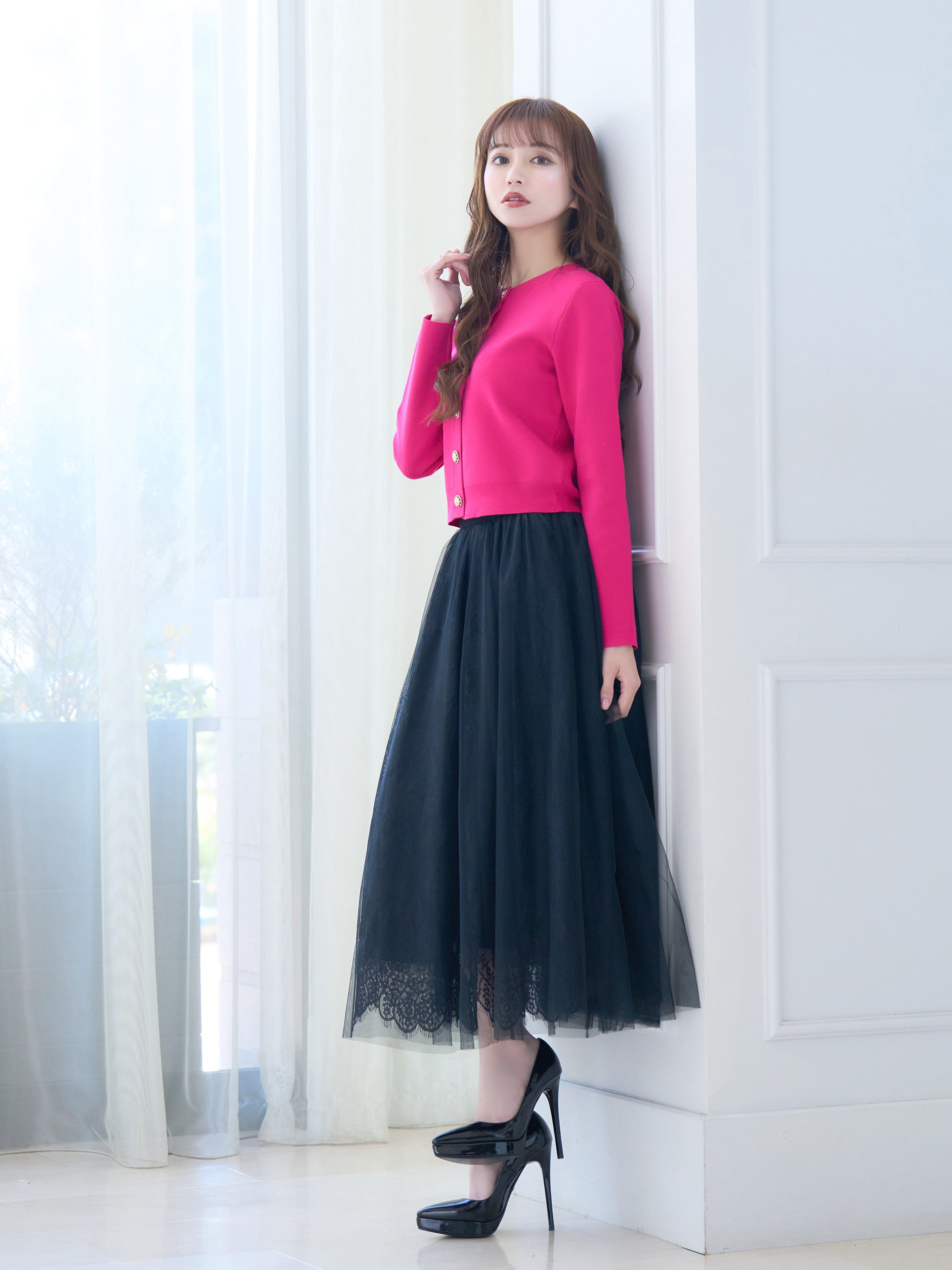 Double buckle volume tulle skirt | EmiriaWiz公式オンラインストア