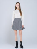 Houndstooth pattern skirt