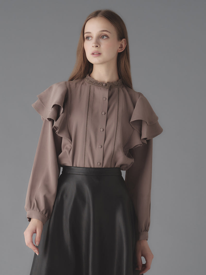 Petal like frill blouse