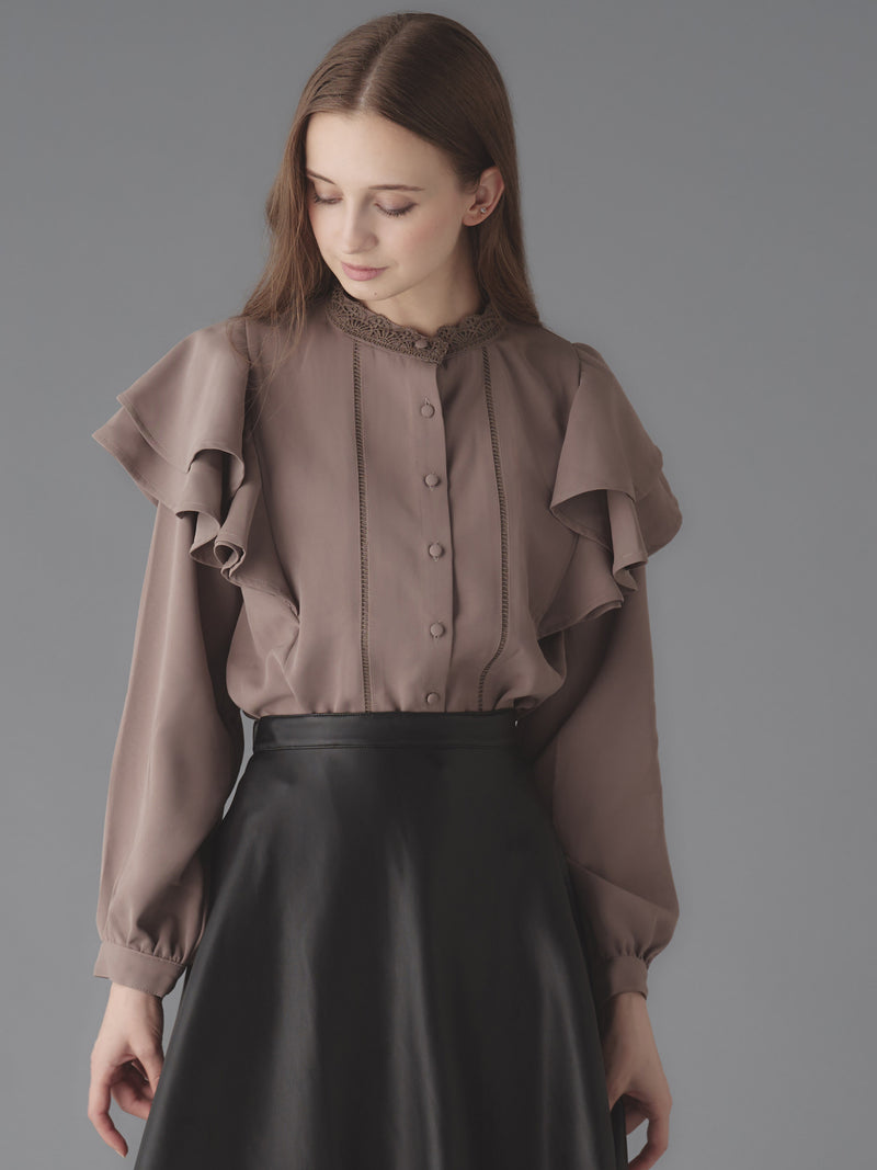 Petal like frill blouse