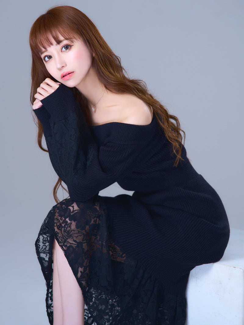 Off-shoulder lady knit one-pieceカラーブラック