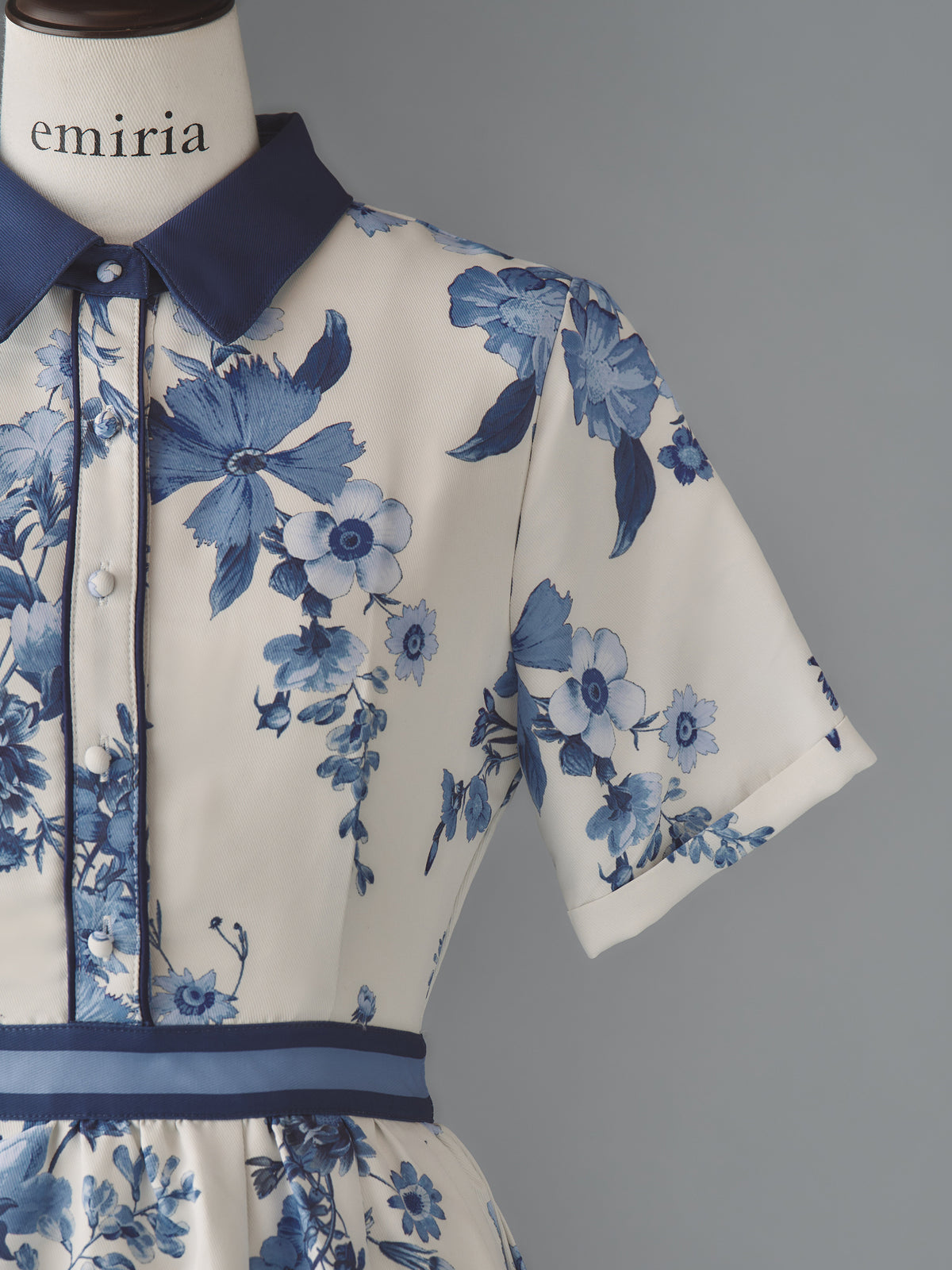 Chouchou fleur bicolor one-piece | エミリアウィズ 公式