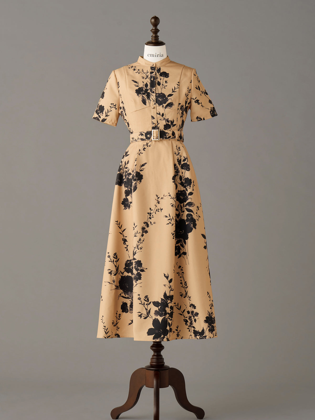 Monochrome Fleur Flare Dress | エミリアウィズ 公式オンラインストア