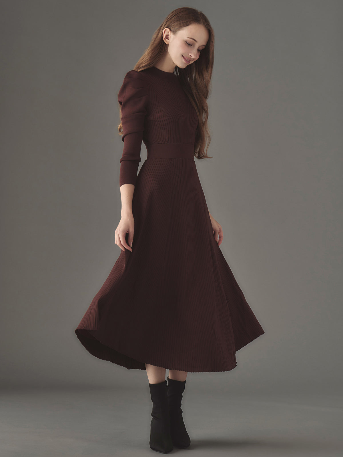 Rib knit puff-sleeve one-piece | EmiriaWiz公式オンラインストア