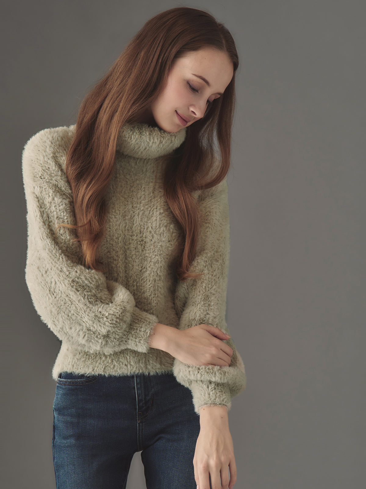 Powder snow shaggy knit tops | EmiriaWiz公式オンラインストア