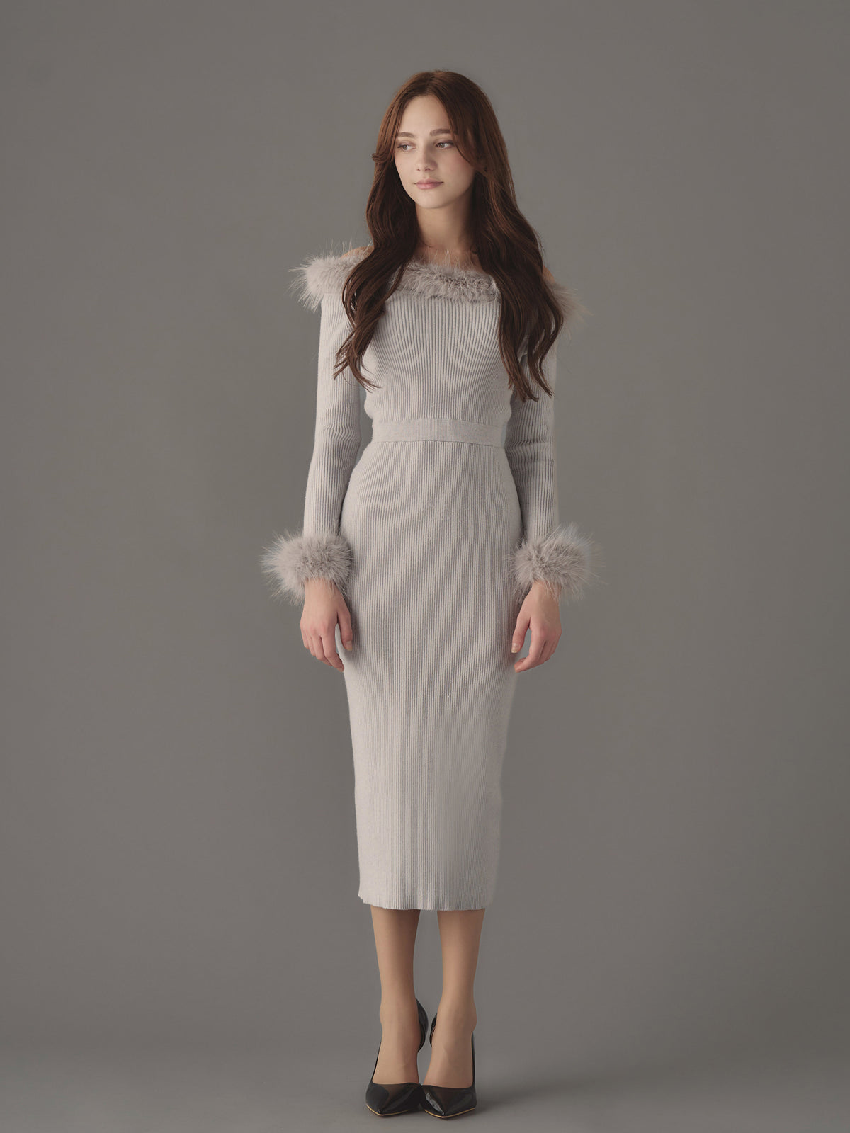 Chic Faux Fur Knit Dress | エミリアウィズ 公式オンラインストア