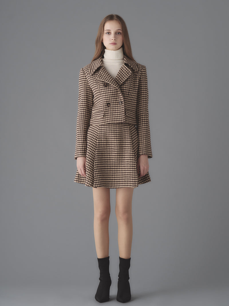 Houndstooth pattern jacket