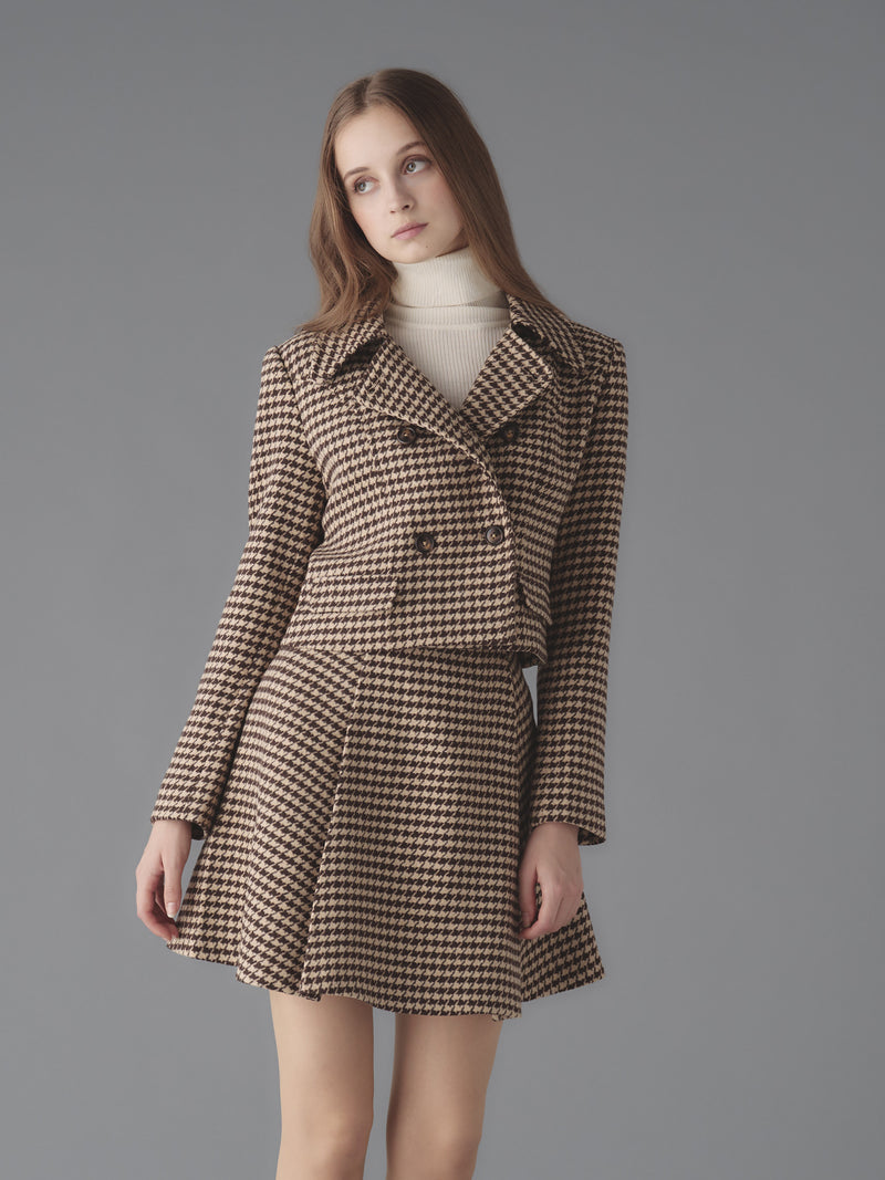 Houndstooth pattern jacket