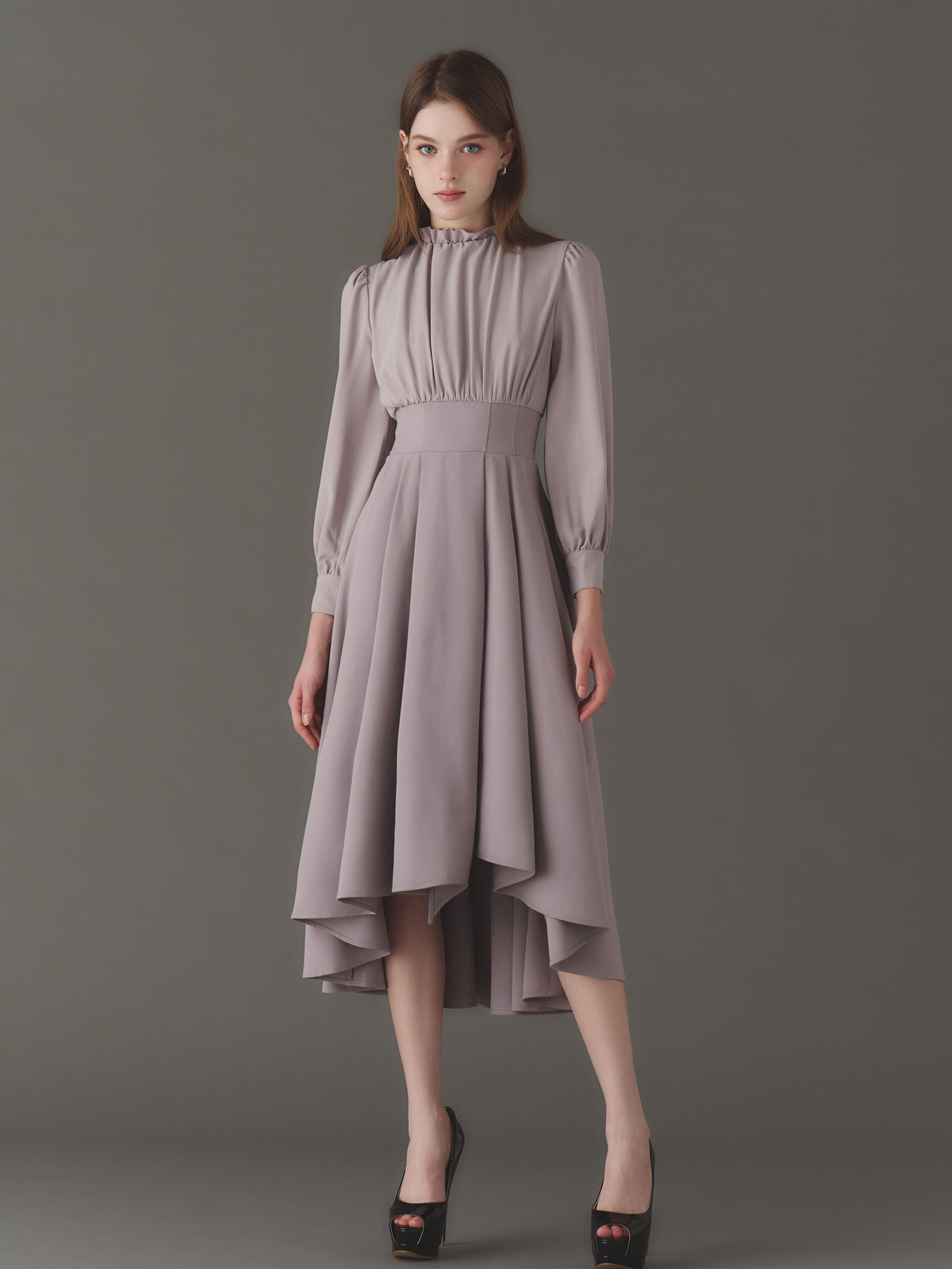 Attrait drape one-piece | EmiriaWiz公式オンラインストア