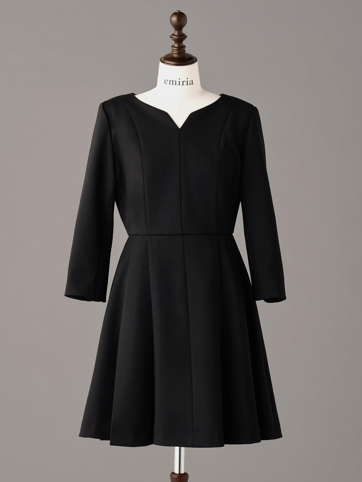 ワンピース emiriawiz Tucked Waist Flare Dress TH0237_1_1200x.jpg?v=1747970741