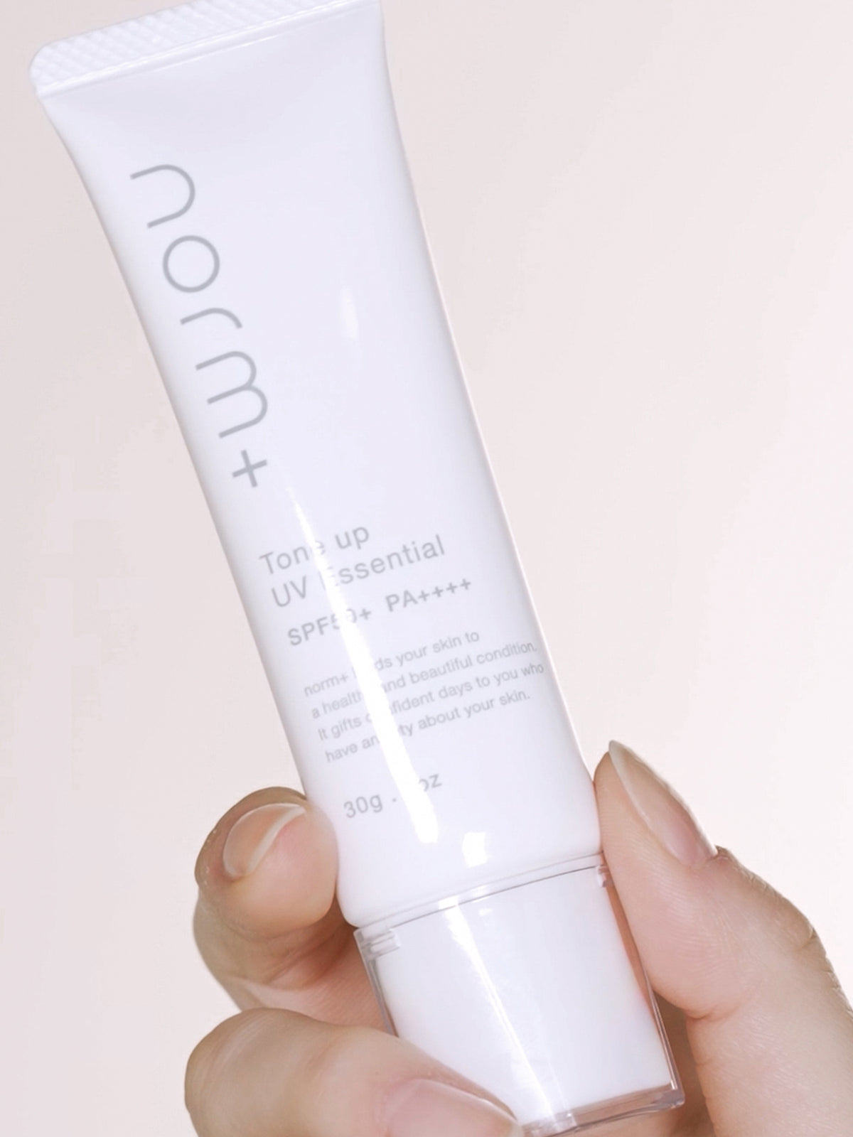 たける　norm+ Tone up UV Essential 30g Tone up UV Essential| norm+公式オンラインストア