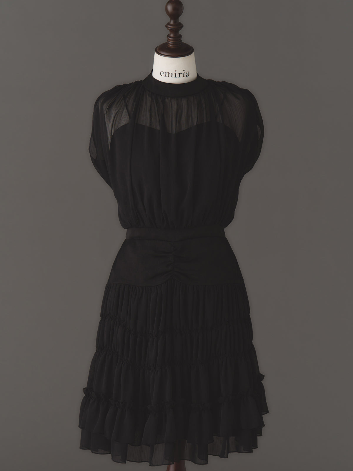 Belle Shirring Robe| エミリアウィズ公式オンラインストア