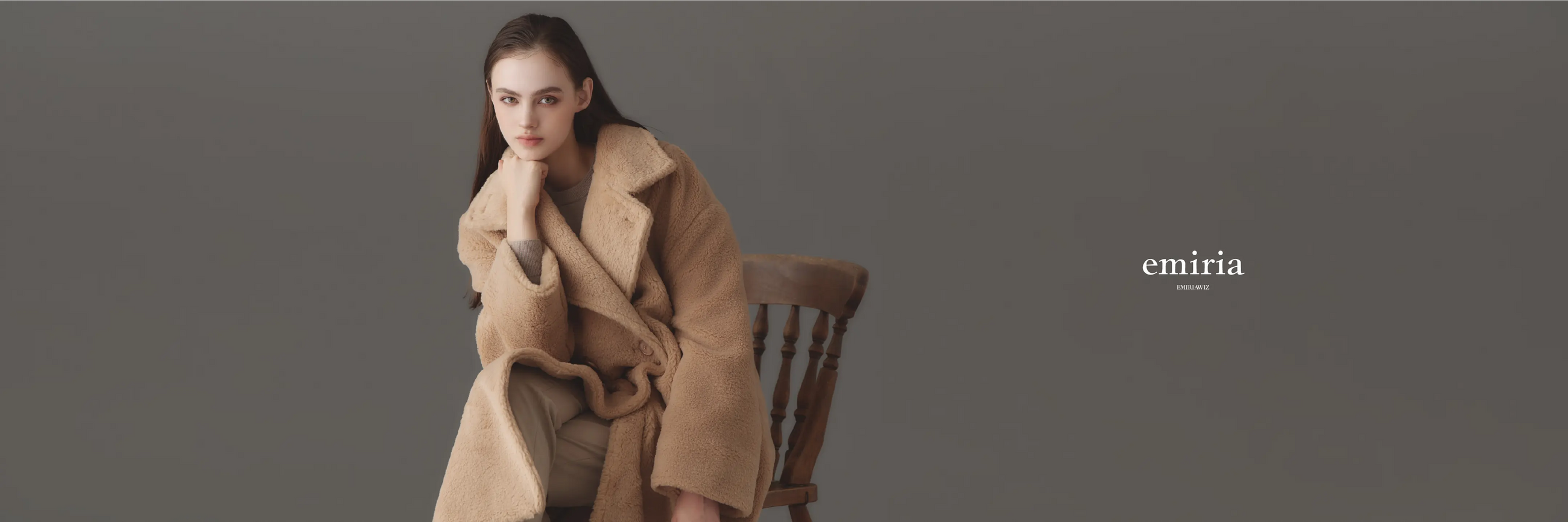 エミリアウィズ　エプロン　新品 EmiriaWiz エミリアウィズオンラインストア