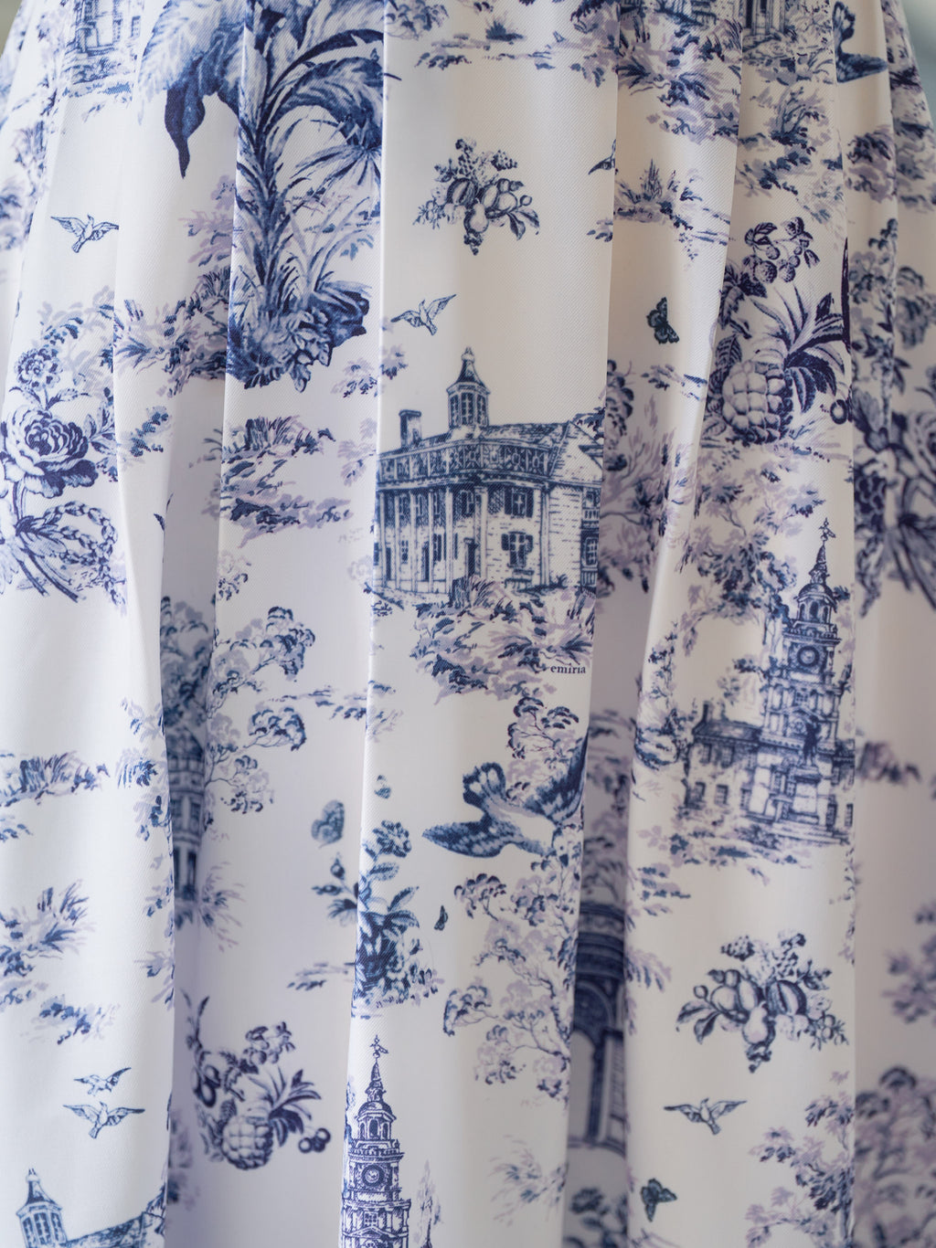 Toile de jouy classique one-piece | エミリアウィズ 公式オンライン 