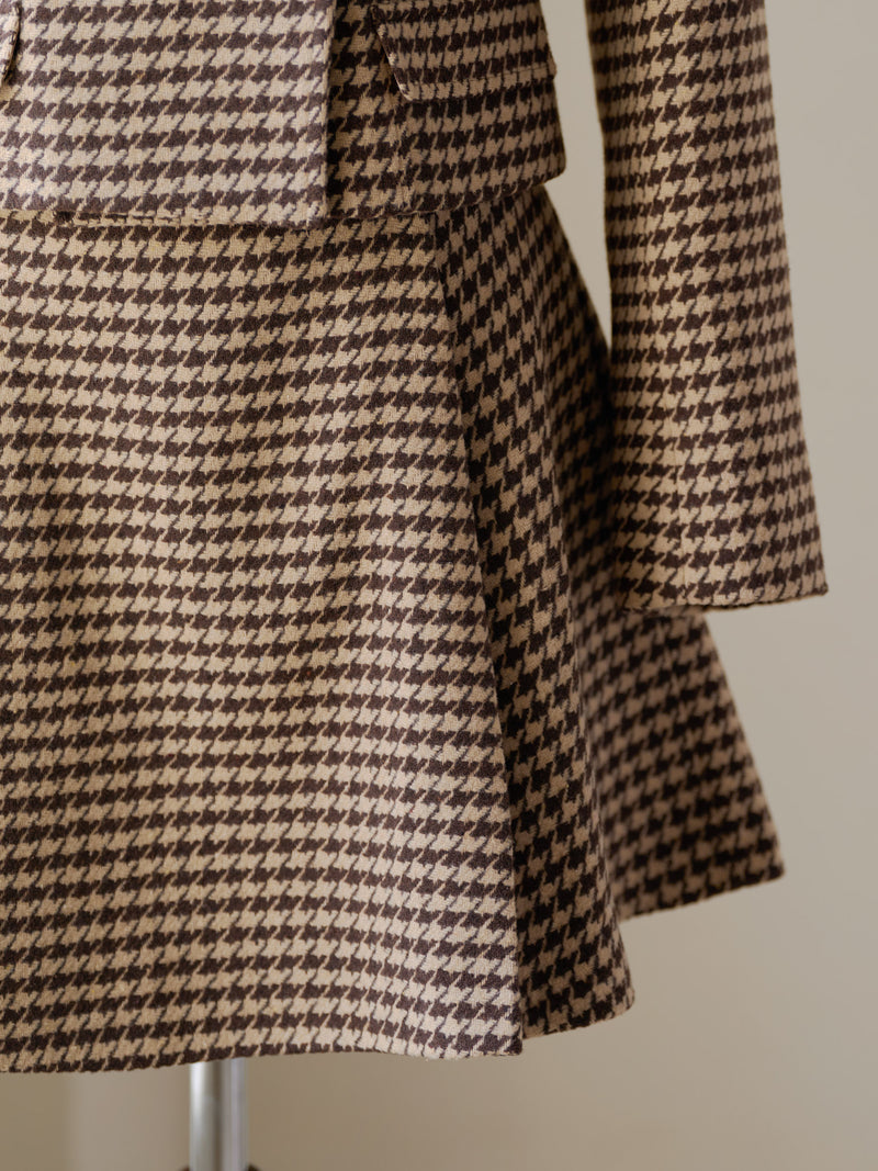 Houndstooth pattern skirt